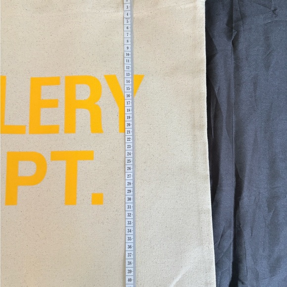 Gallery Dept Cream Tote with Yellow Logo / Black “work in progress” on other sid - Picture 4 of 4